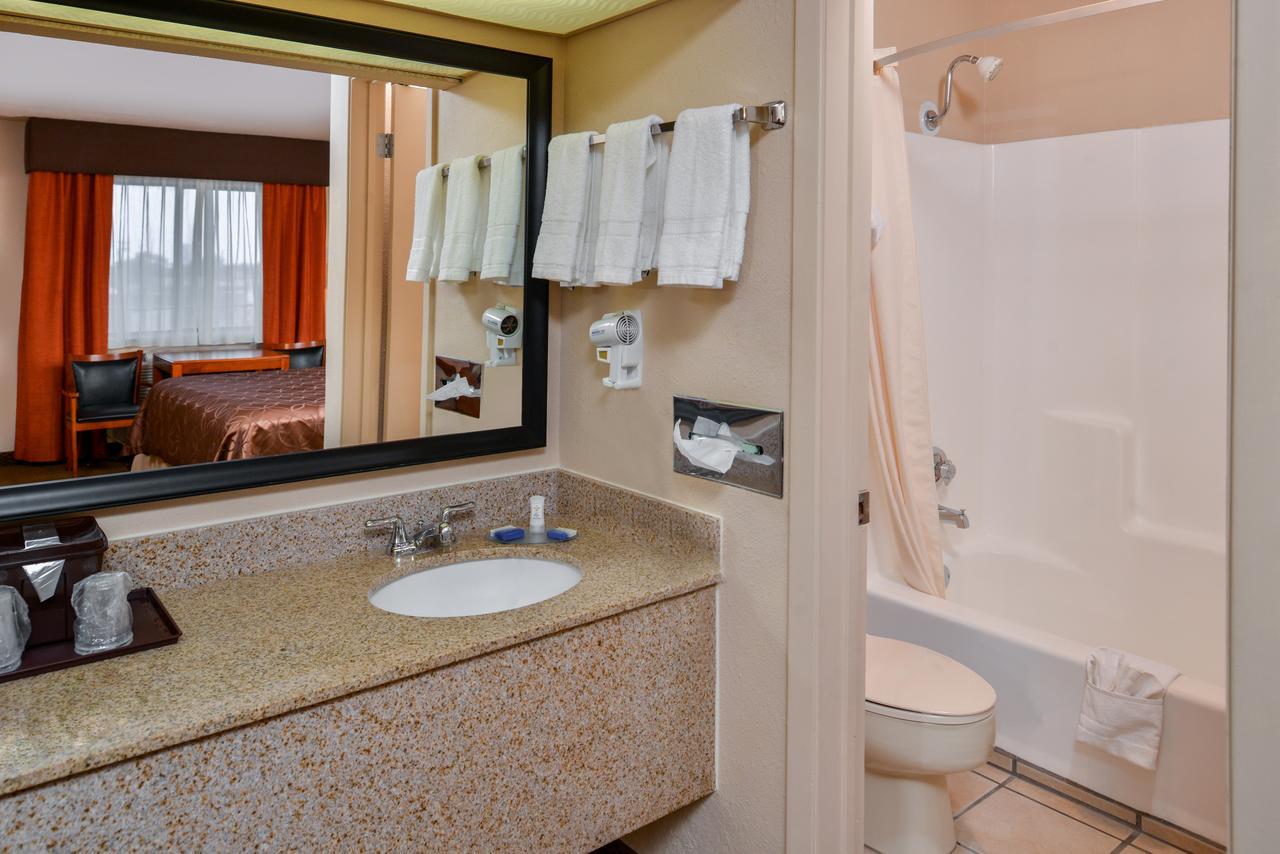 Best Western Executive Inn Гоббс Екстер'єр фото